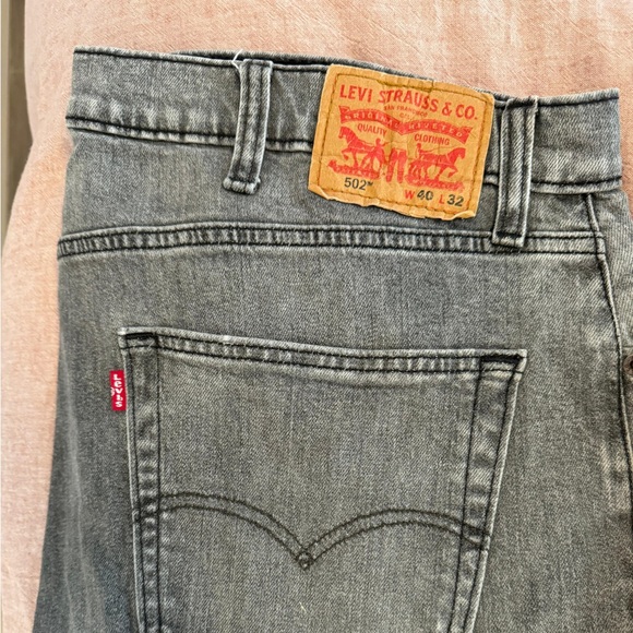 Men’s Jeans and Cargo Pants - Picture 2 of 6